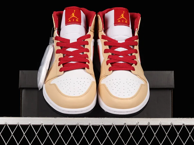 All Categories Air Jordan Jordan Series Basketball Shoes Air Jordan 1 Mid Air Jordan 1 Mid "Beige Red" AJ1 Joe 1 Curry Yellow Zhongbang Basketball Shoes 554724-201